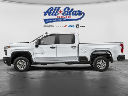 Used 2024 Chevrolet Silverado 2500 LT w/ All Star Edition AWD/4WD image 3