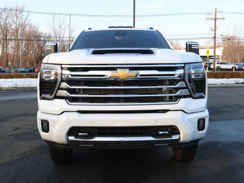 Used 2024 Chevrolet Silverado 3500 High Country w/ High Country Premium Package image 8