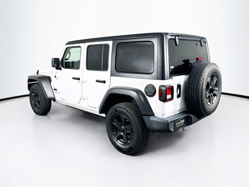 Used 2022 Jeep Wrangler Sport S image 5