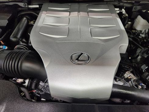 Used 2023 Lexus GX 460 Luxury w/ Accessory Package AWD/4WD image 54
