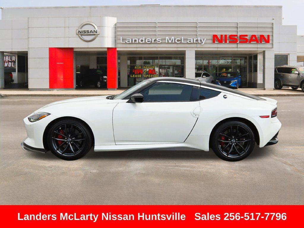 Used 2025 Nissan Z Performance w/ Floor Mat Package RWD image 8