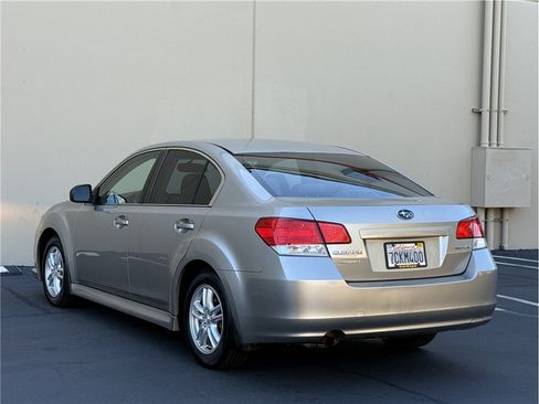 Used 2014 Subaru Legacy 2.5i w/ Popular Package #2 AWD/4WD image 4