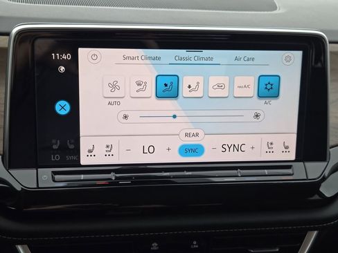 New 2026 Volkswagen Atlas SE FWD image 15