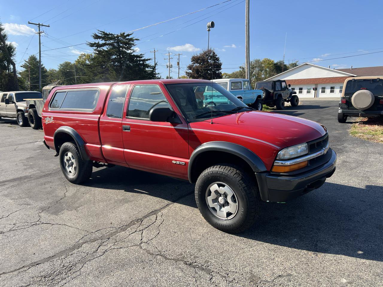 Used 2003 Chevrolet S10 Pickup LS w/ LS Preferred Equipment Group AWD/4WD image 3