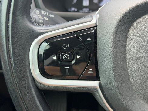 Used 2022 Volvo XC90 T6 Momentum w/ Advanced Package AWD/4WD image 19