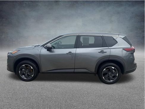 Used 2024 Nissan Rogue SV AWD/4WD image 6