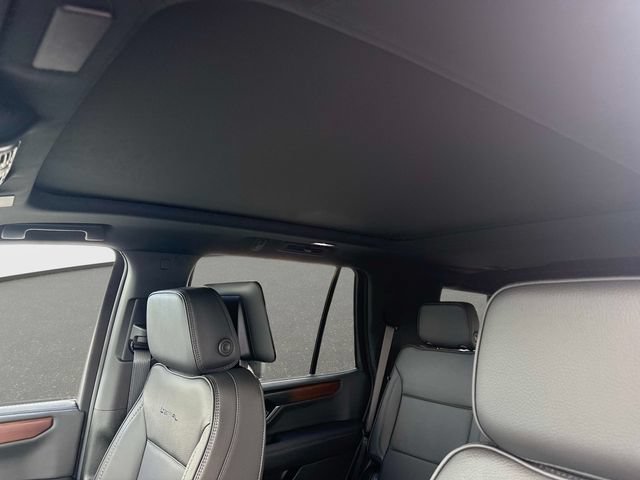 New 2026 GMC Yukon Denali w/ Denali Reserve Package AWD/4WD image 19