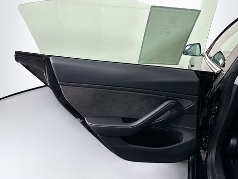 Used 2019 Tesla Model 3 Standard Range Plus RWD image 26
