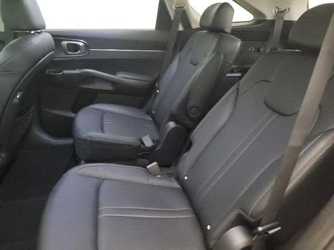 Used 2021 Kia Sorento EX image 18