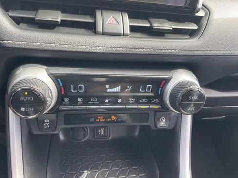 Used 2024 Toyota RAV4 XLE FWD image 26