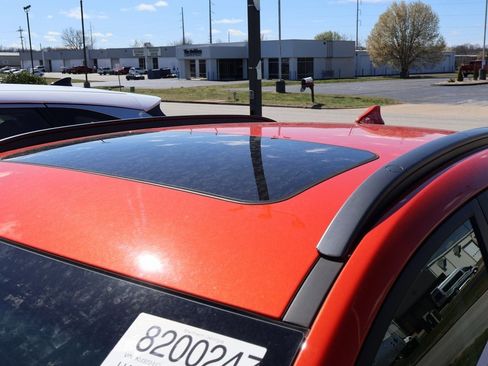 Used 2019 Hyundai Kona Limited image 13