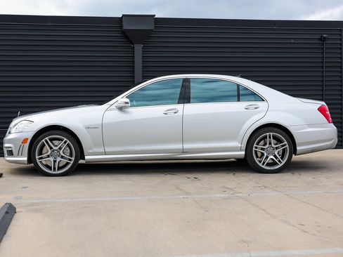 Used 2012 Mercedes-Benz S 63 AMG image 2