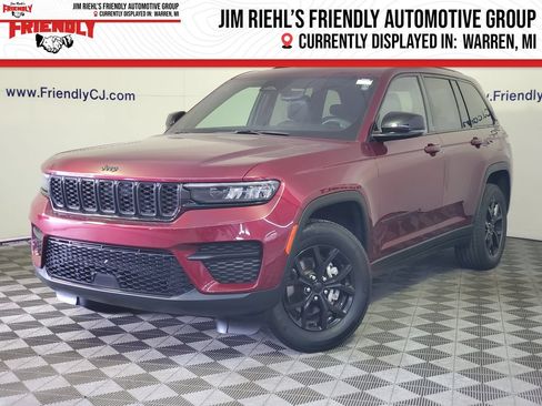 Used 2024 Jeep Grand Cherokee Altitude AWD/4WD image 1