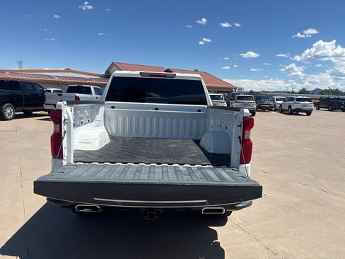 Used 2021 Chevrolet Silverado 1500 LT Trail Boss w/ Convenience Package II AWD/4WD image 8
