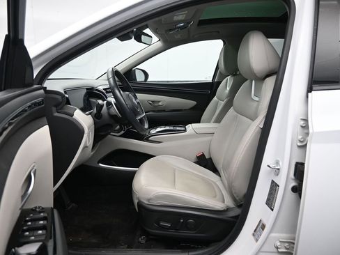 Used 2024 Hyundai Tucson Limited image 25