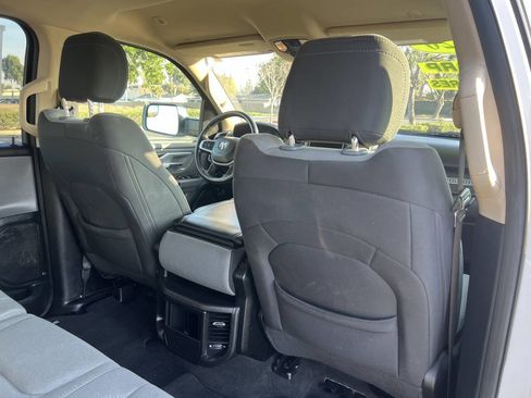 Used 2020 RAM 1500 Big Horn RWD image 21