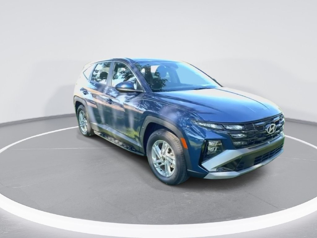 Used 2026 Hyundai Tucson SE FWD image 2