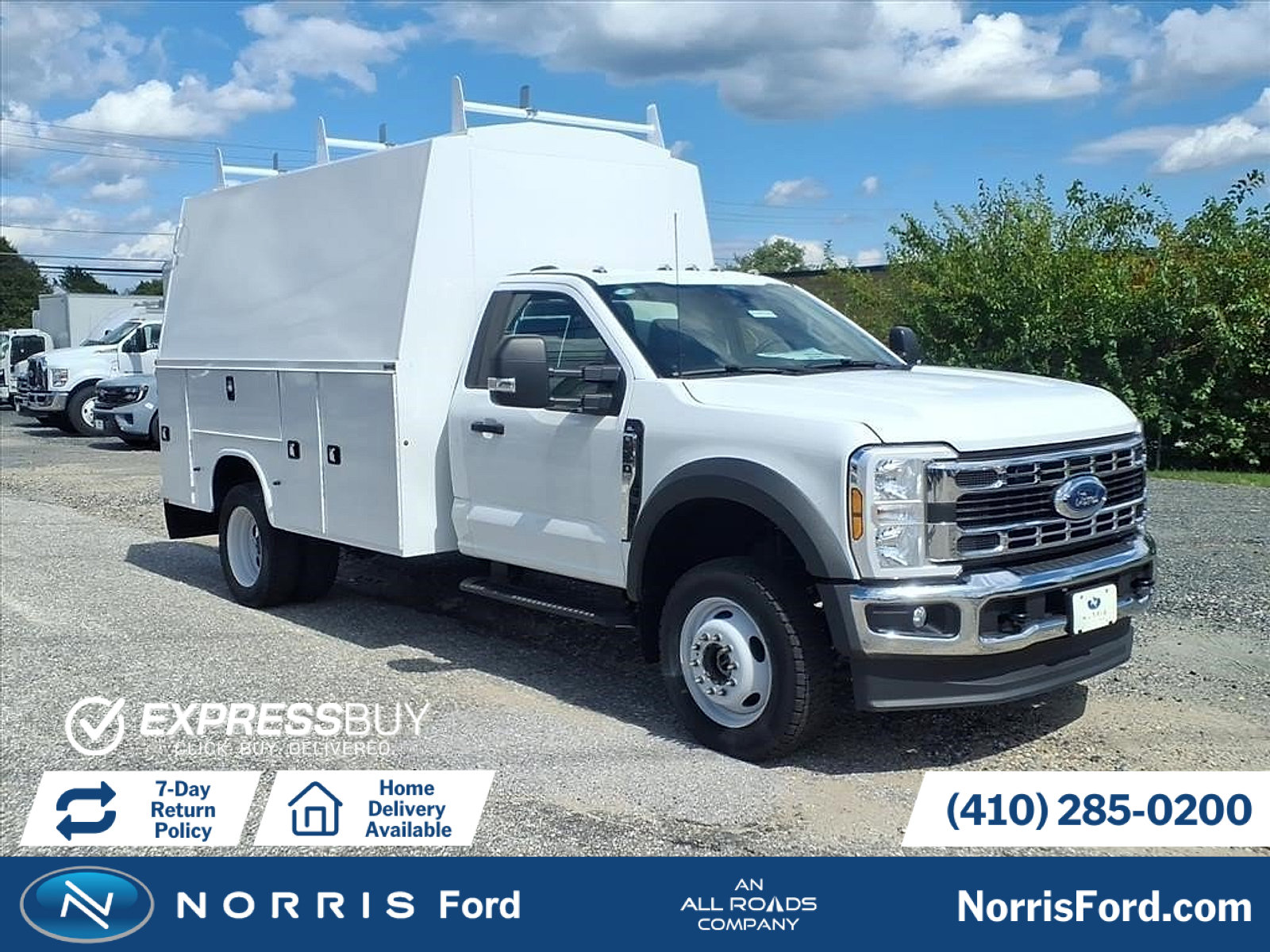 New 2024 Ford F550 4x4 Regular Cab Super Duty image 1