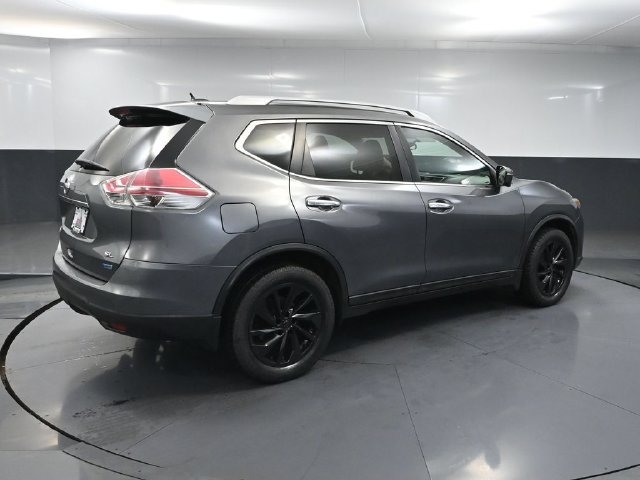 Used 2014 Nissan Rogue SL w/ SL Premium Package FWD image 3