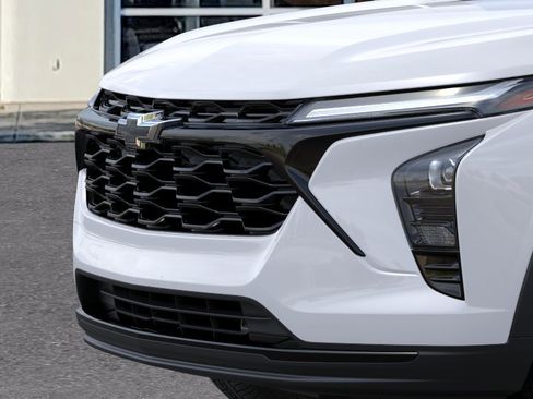 New 2026 Chevrolet Trax LT w/ Driver Confidence Package FWD image 13