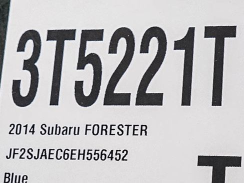 Used 2014 Subaru Forester 2.5i Premium w/ All-Weather Package AWD/4WD image 29