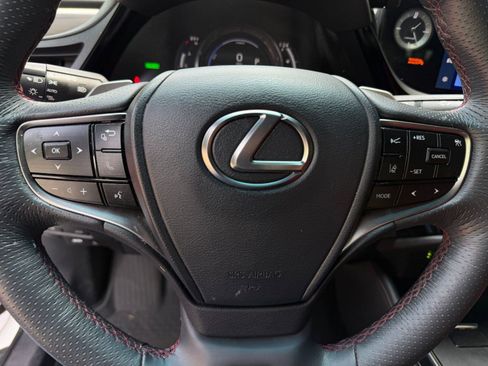 Used 2023 Lexus ES 300h F Sport FWD image 16