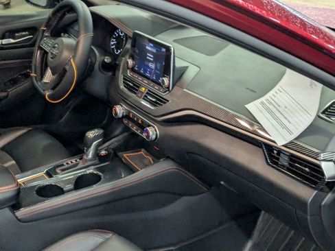 Used 2023 Nissan Altima 2.5 SR image 27