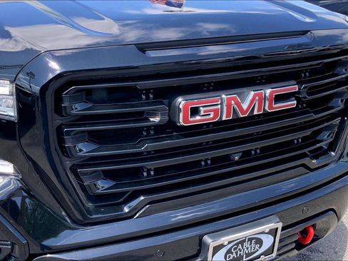 Used 2021 GMC Sierra 1500 AT4 w/ AT4 Value Package AWD/4WD image 28