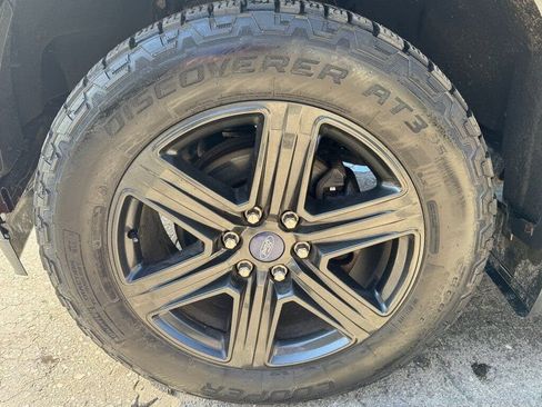 Used 2019 Ford F150 XLT w/ Equipment Group 302A Luxury AWD/4WD image 44