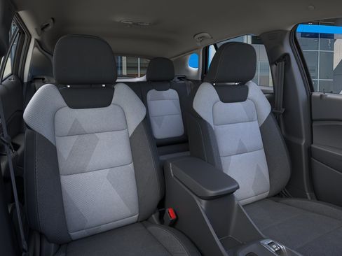 New 2026 Chevrolet Trax LS w/ LS Convenience Package FWD image 16