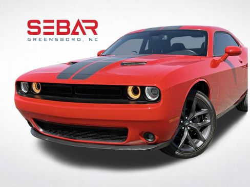 Used 2020 Dodge Challenger SXT w/ Blacktop Package RWD image 2