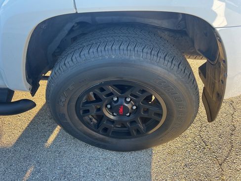 Used 2022 Toyota 4Runner SR5 image 11