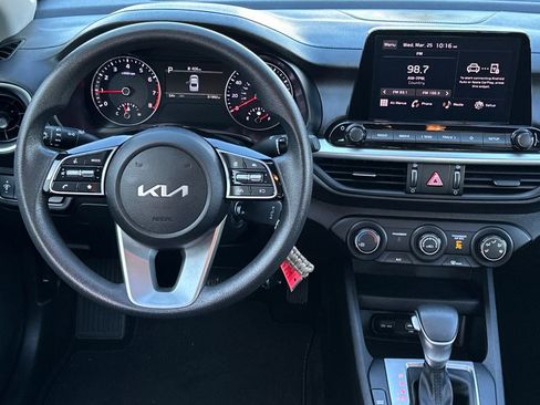 Used 2023 Kia Forte LX image 14