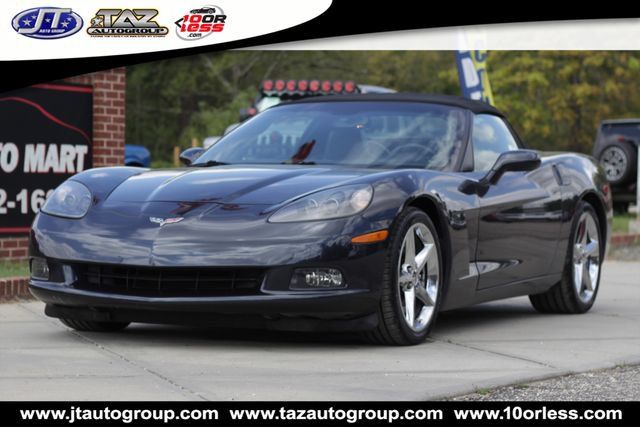 Used 2013 Chevrolet Corvette Convertible w/ 3LT Preferred Equipment Group RWD image 3
