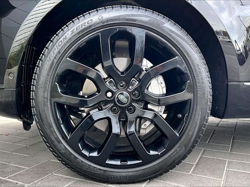 Used 2022 Land Rover Range Rover Sport HSE Silver Edition image 9