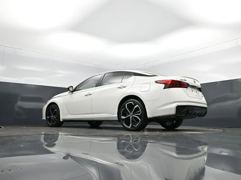 Used 2024 Nissan Altima 2.5 SR image 41