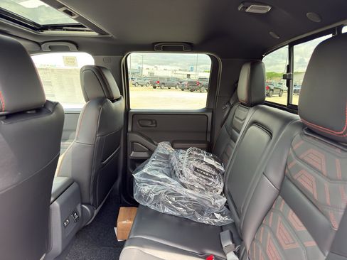 New 2026 Nissan Frontier PRO-4X w/ Pro Premium Package AWD/4WD image 34