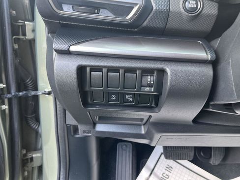 Used 2019 Subaru Forester Premium AWD/4WD image 30