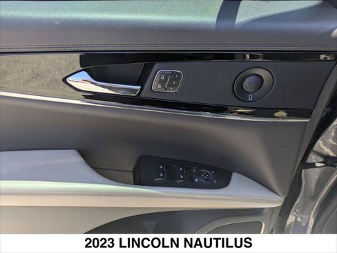 Certified 2023 Lincoln Nautilus Reserve w/ Equipment Group 201A FWD image 10