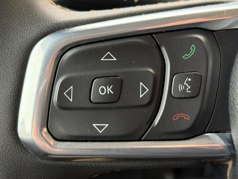 Used 2024 Jeep Wrangler Unlimited Sahara AWD/4WD image 30