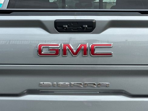 Used 2023 GMC Sierra 1500 SLT w/ SLT Premium Plus Package image 51