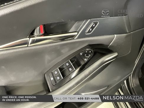 Certified 2025 MAZDA CX-30 AWD 2.5 S w/ Preferred Package image 17