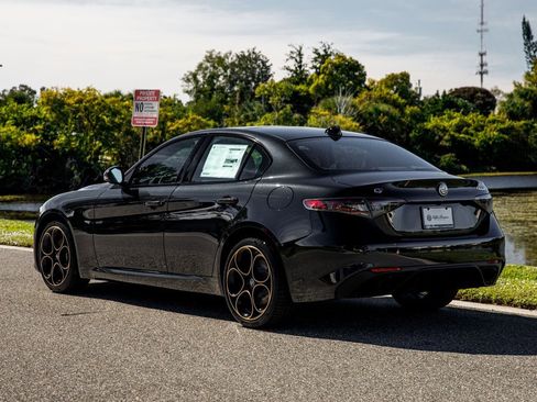 New 2025 Alfa Romeo Giulia AWD w/ Driving Assist Package image 5