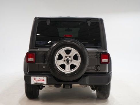 Used 2019 Jeep Wrangler Unlimited Sport S image 7