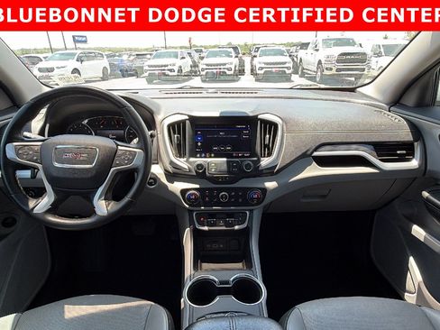 Used 2024 GMC Terrain SLT FWD image 16