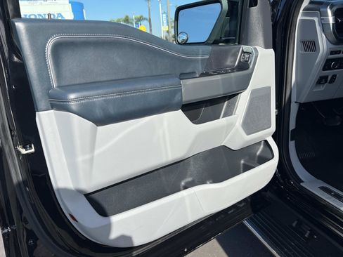 Used 2022 Ford F150 Limited image 6