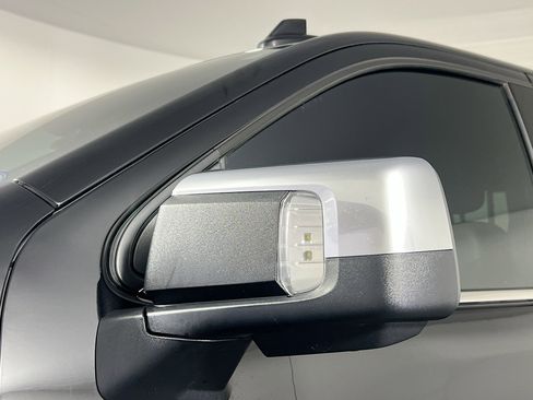 Used 2026 Chevrolet Silverado 1500 High Country image 12