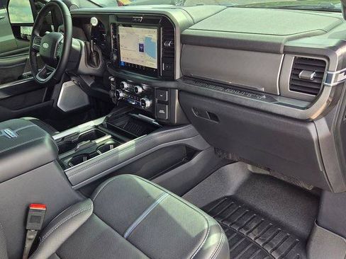 Used 2025 Ford F350 Platinum w/ FX4 Off-Road Package AWD/4WD image 19