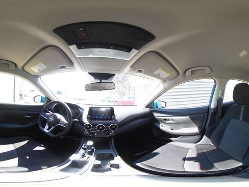Used 2025 Nissan Sentra SV FWD image 37