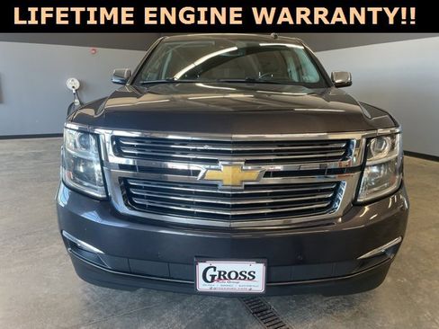 Used 2018 Chevrolet Suburban Premier image 3